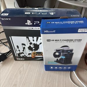 플스4프로 한정판 1테라 플레이스테이션4프로 브이알 무브봉 포함 이미지