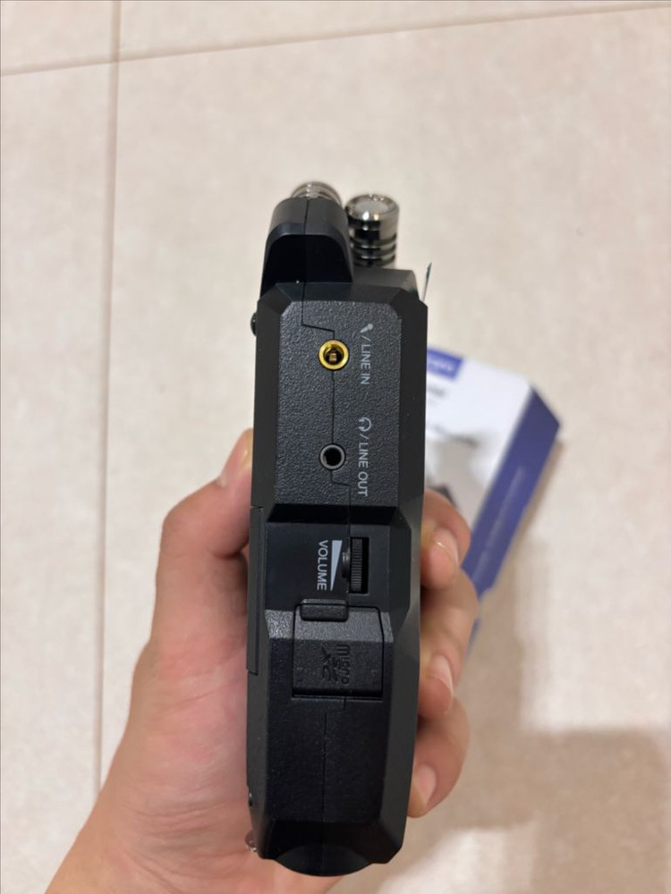핸디 레코더 Zoom h4essential 이미지