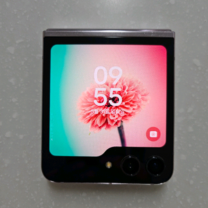 삼성 갤럭시 Z플립5 라벤더 256GB삼성 갤럭시 Z플립5 라벤더 색상 256GB 모델 이미지