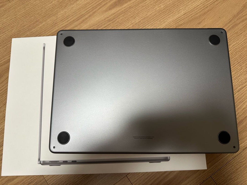 맥북에어 M2 13인치 8GB/256GB 스페이스그레이 이미지