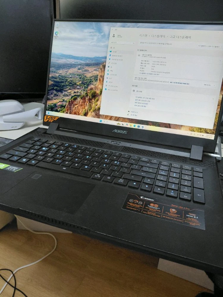 Aorus 17인치 300hz 고사양 게이밍 노트북 RTX3080 이미지