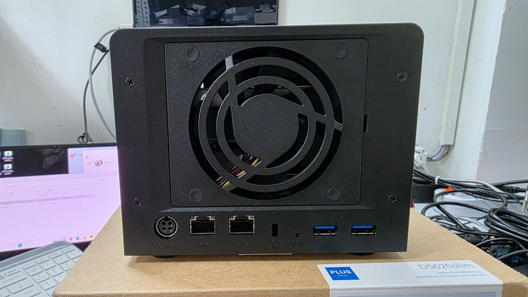 시놀로지 DS620slim NAS 중고 풀박스(거의 새제품) 이미지