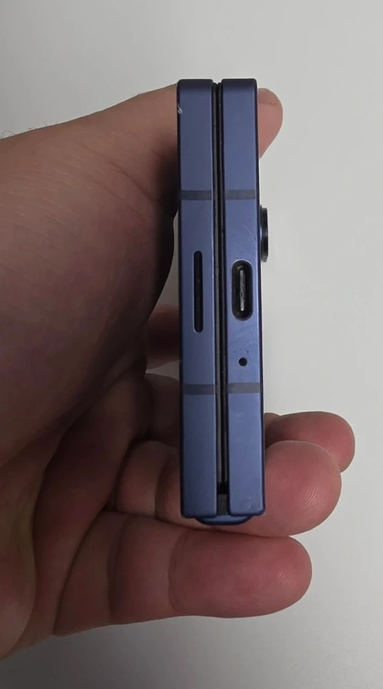 갤럭시 Z 폴드6 네이비 256GB 이미지