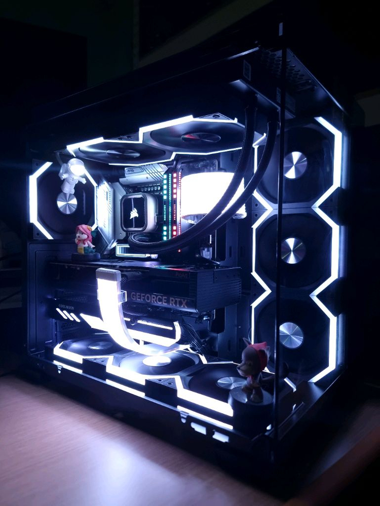 게임 & 작업용 고사양 컴퓨터 i7 13700kf rtx 4070 ti 판매합니다. 이미지