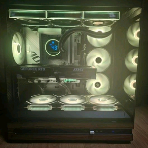 라이젠7 9800X3D RTX 5070Ti 고사양 게이밍 이미지