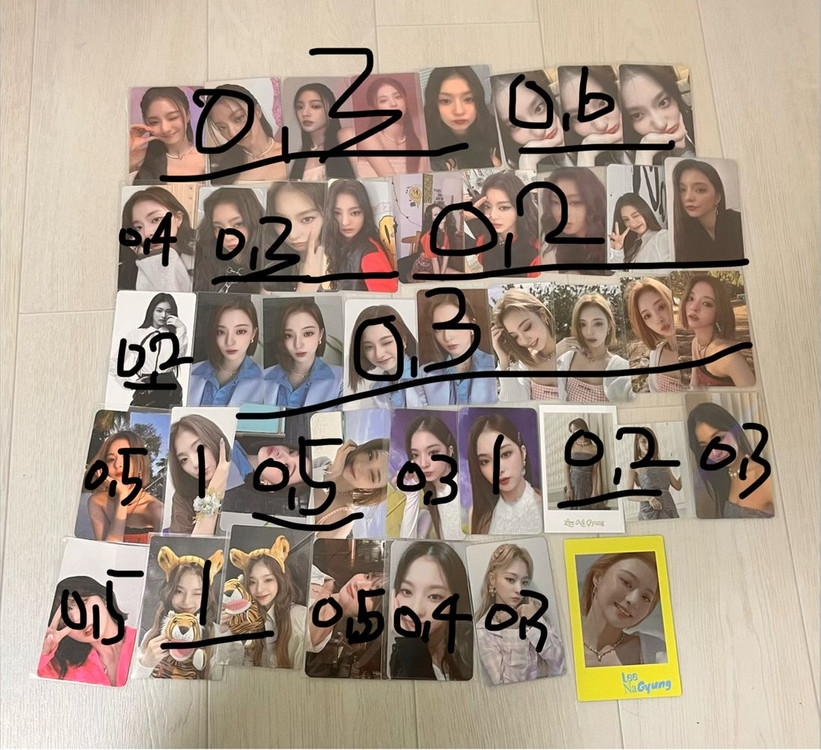 프로미스나인 이나경포카 이미지