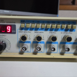 MODEL FG-1883 파형발생기 이미지