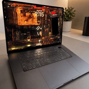 맥북프로 16인치 M1 Max 32GB / 2TB CTO / 스그 / 무하자 [S급] 이미지