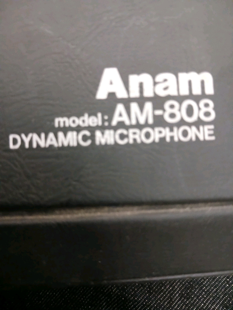 버스킹 노래방, 아남 다이나믹 마이크 AM-808 이미지