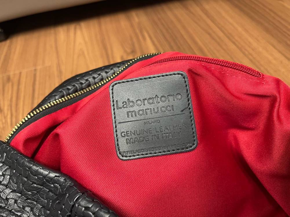 Laboratorio Manucci의 가죽 위빙 토트백입니다 이미지