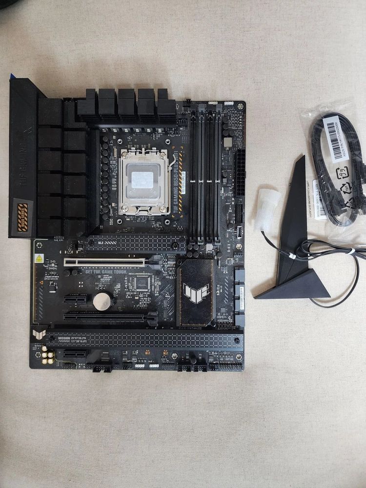 TUF GAMING B650-PLUS WIFI + cpu쿨러 - 안심되는 중고거래