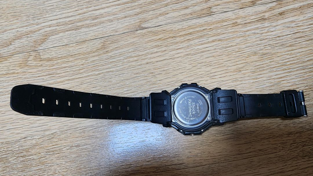 빈티지 카시오 지샥 DW-8300 건담 (베젤 열화) 이미지