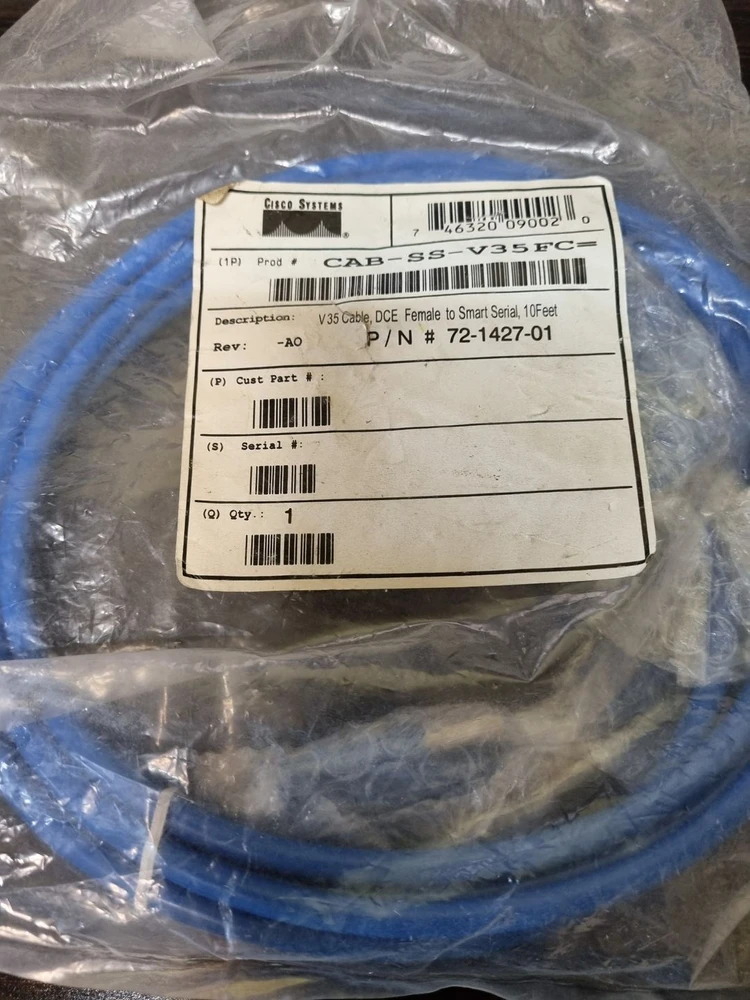 CAB-SS-V35MT - Cisco 호환 V.35 케이블, DTE Male to Smart Serial, 10피트 이미지