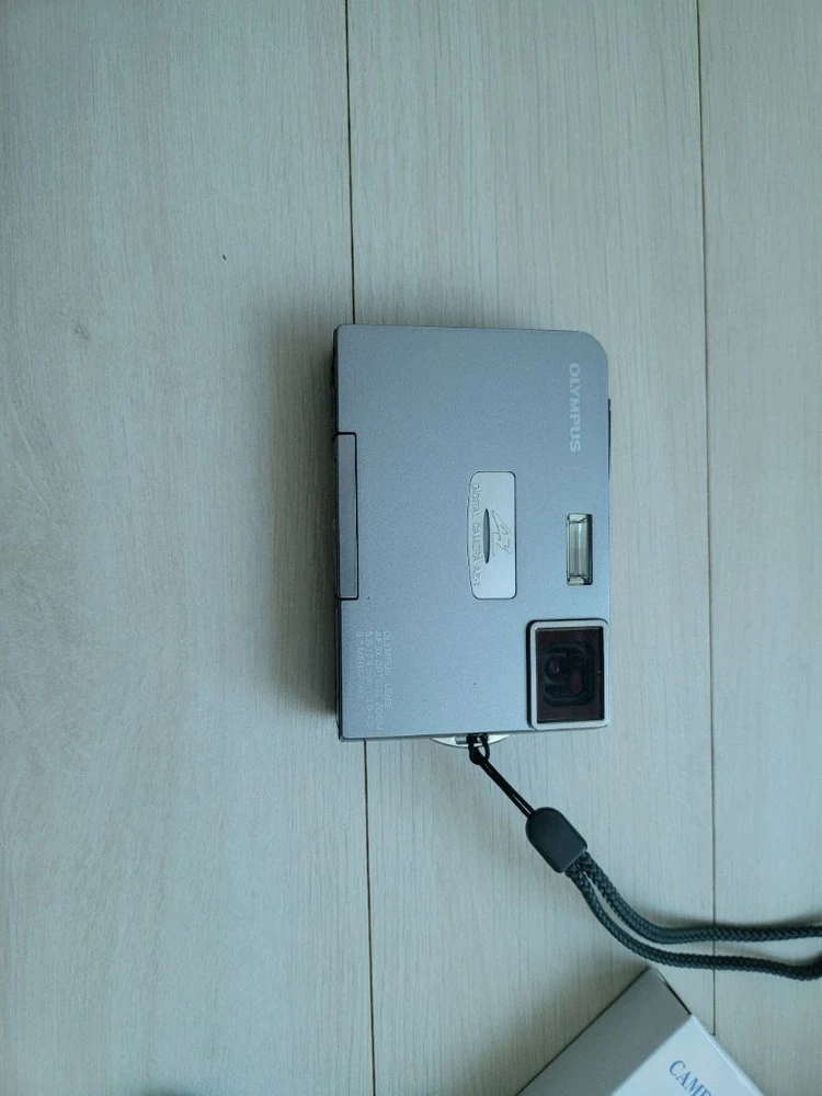 올림푸스 AZ-1 디지털카메라 이미지