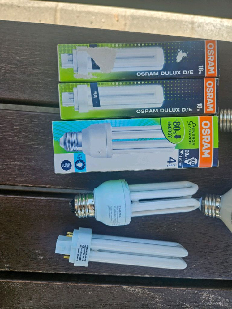 [새상품] 오스람 OSRAM DULUX D/E 18W 형광등 2개 와 미사용제품 7개 모두포함 이미지