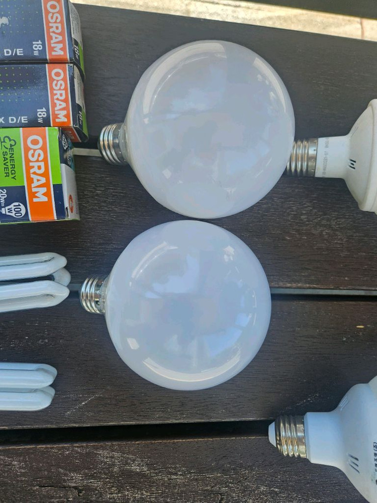 [새상품] 오스람 OSRAM DULUX D/E 18W 형광등 2개 와 미사용제품 7개 모두포함 이미지