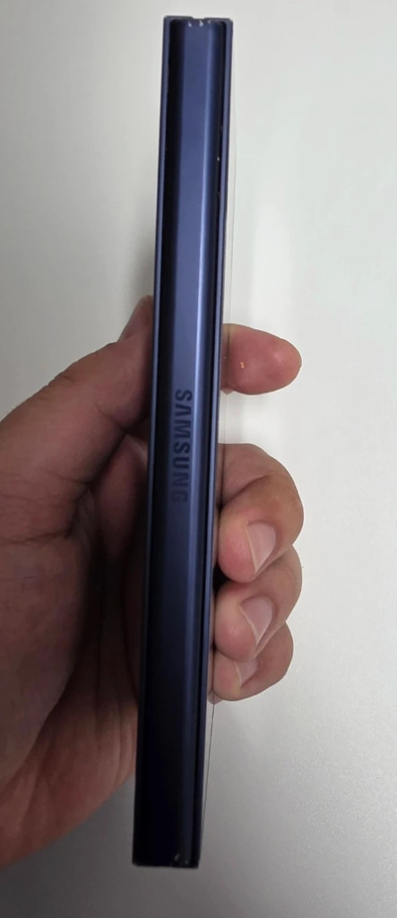 갤럭시 Z 폴드6 네이비 256GB 이미지