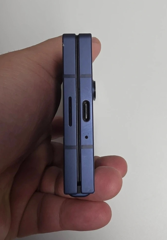 갤럭시 Z 폴드6 네이비 256GB 이미지
