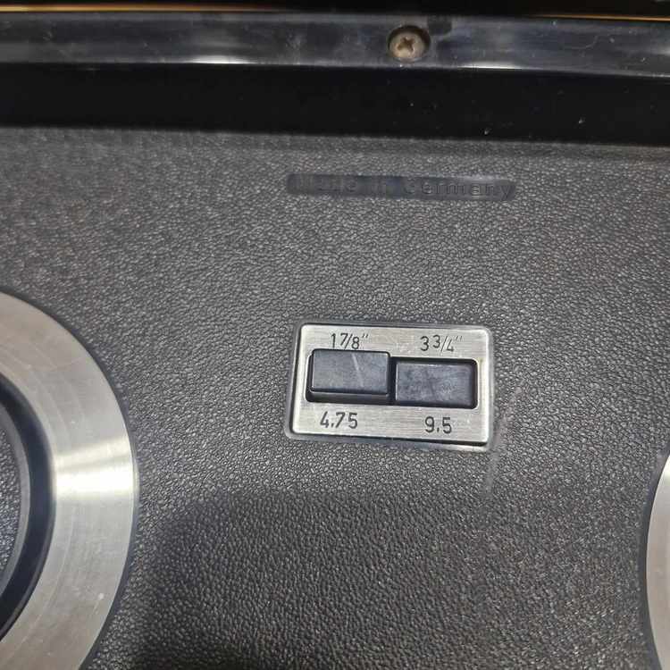 그룬딕 TK2200 포터블 빈티지 릴데크 이미지