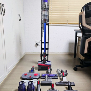 다이슨 무선청소기 v10 판매합니다. 이미지