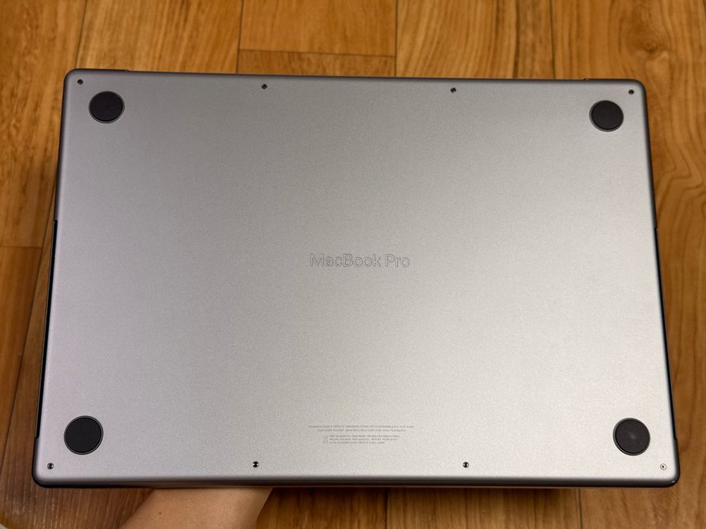 맥북프로 16인치 M1 Max 64GB/1TB/32코어 GPU 이미지