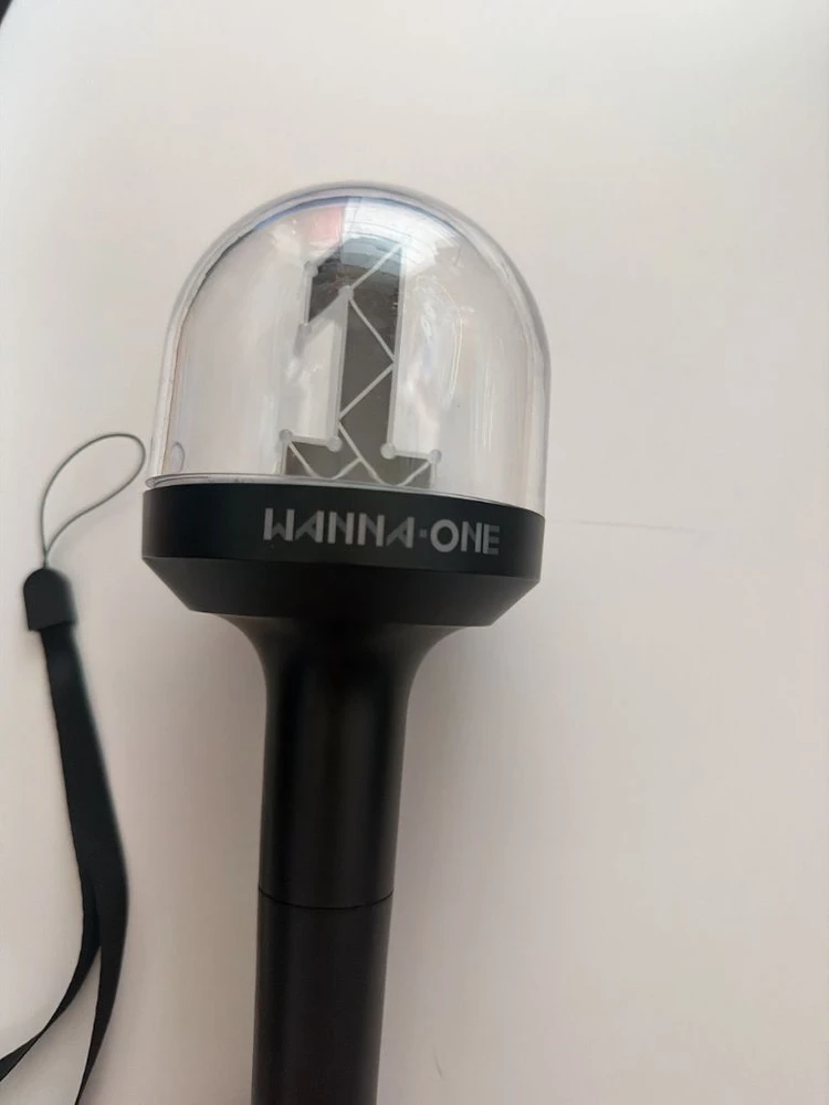 워너원 공식 응원봉 이미지