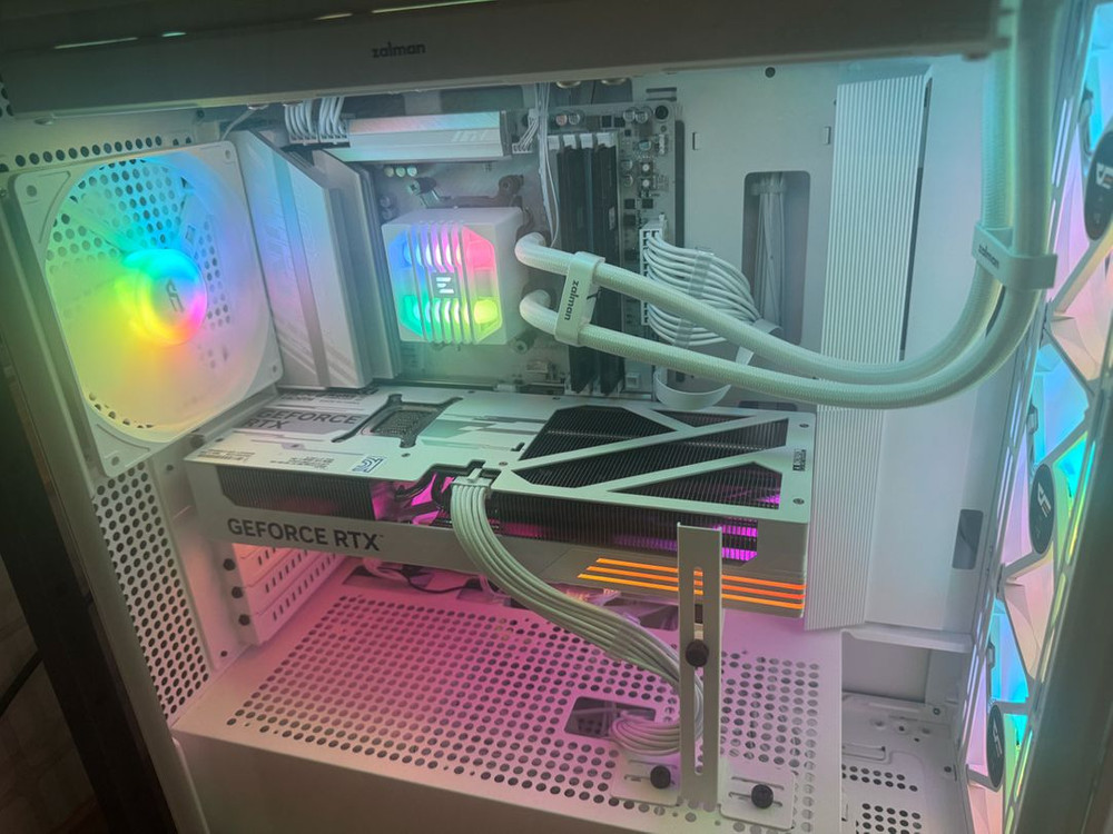 라이젠 9800X3D / Rtx 5070ti 이미지