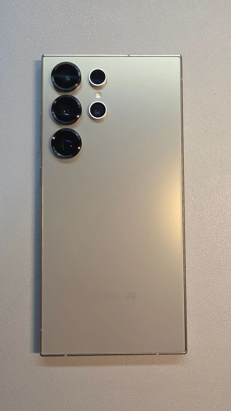 (A급) 갤럭시S25 울트라 256GB 깔금한 단말기 이미지