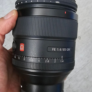 소니 85mm F1.4GM렌즈 팔오금 85gm 이미지
