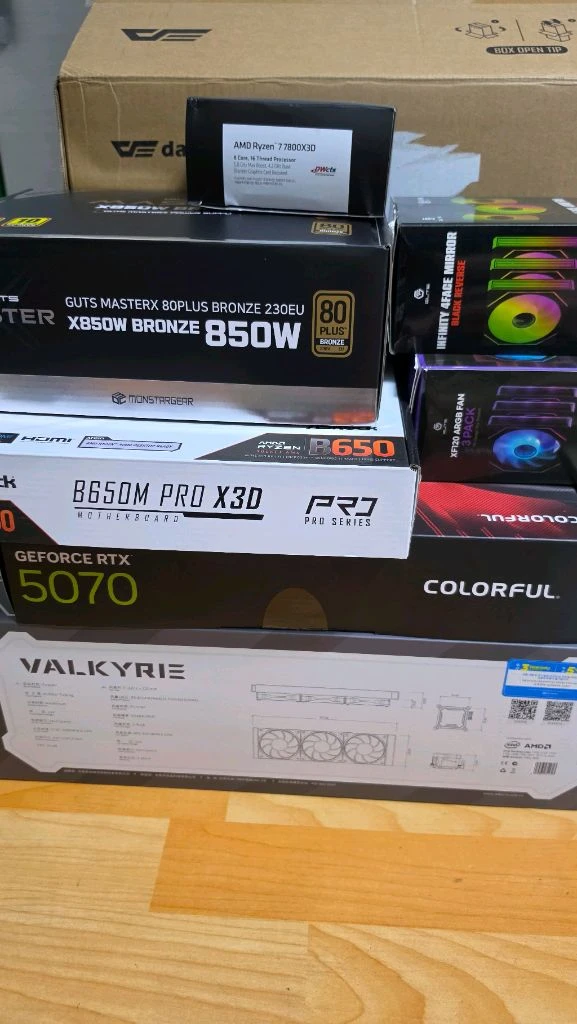 라이젠 7800x3d rtx5070 컴퓨터 본체 이미지