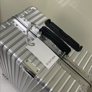 리모와 클래식 미디엄 새상품 이미지