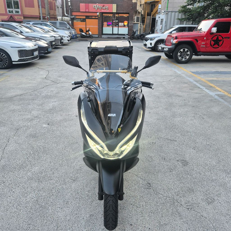 혼다 PCX125 더뉴19년식 윈드스크린 GIVI 장착배달세팅 정비 이미지
