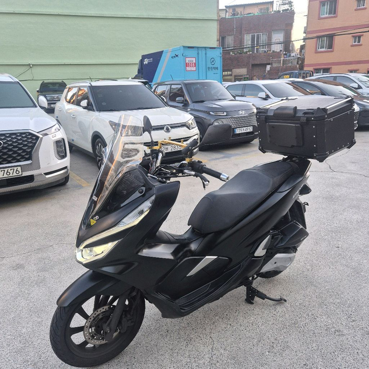 혼다 PCX125 더뉴19년식 윈드스크린 GIVI 장착배달세팅 정비 이미지