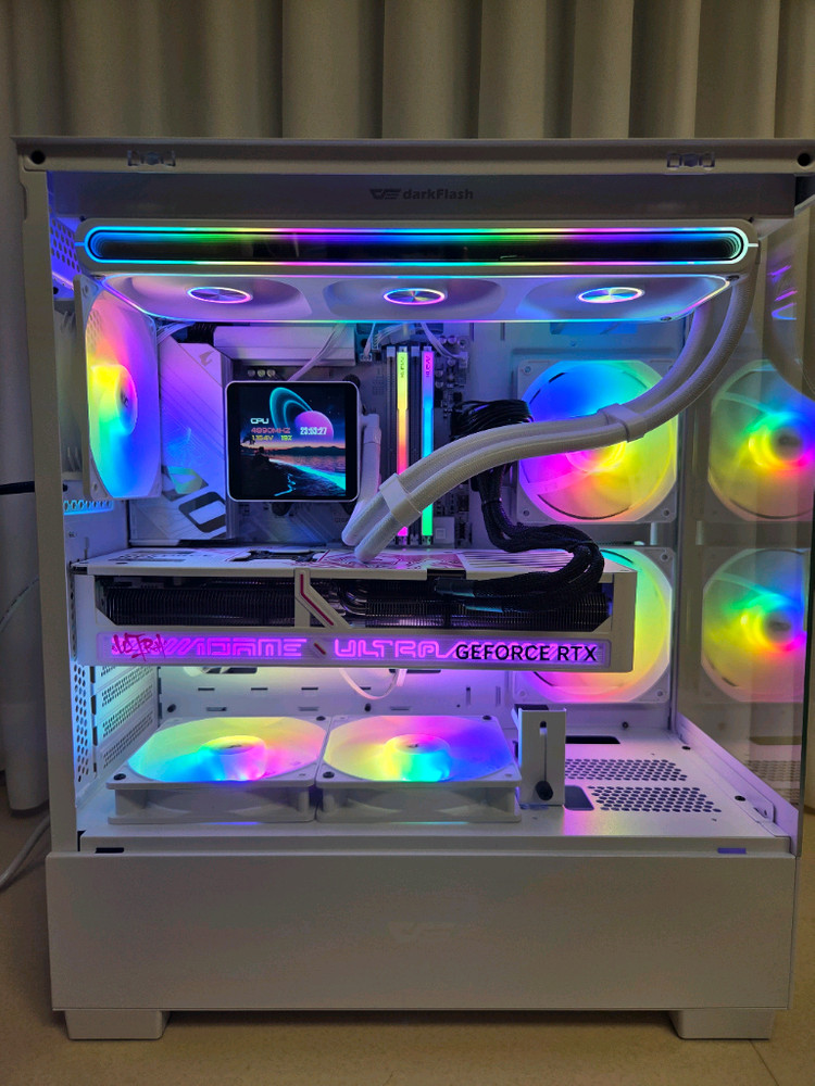 9800x3d, b850m wifi, rtx 5080 화이트 본체 이미지