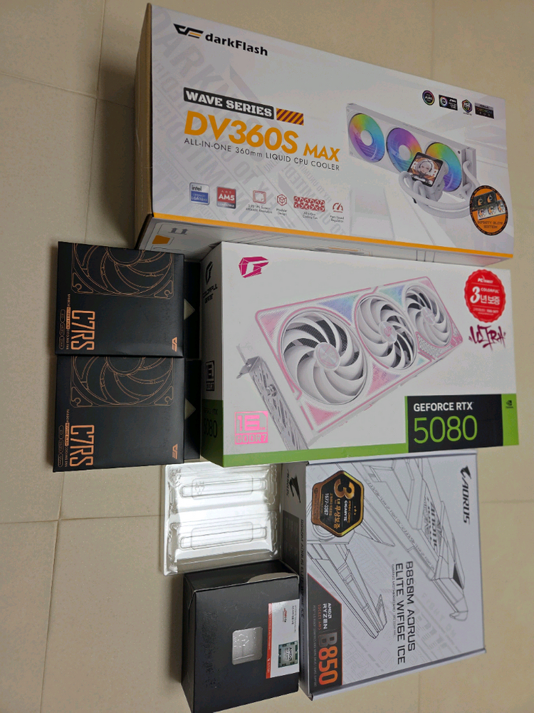 9800x3d, b850m wifi, rtx 5080 화이트 본체 이미지