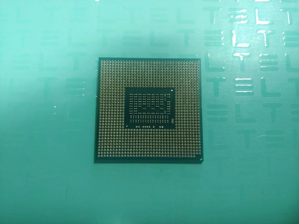 Intel Core i7-3820QM 모바일 CPU 이미지
