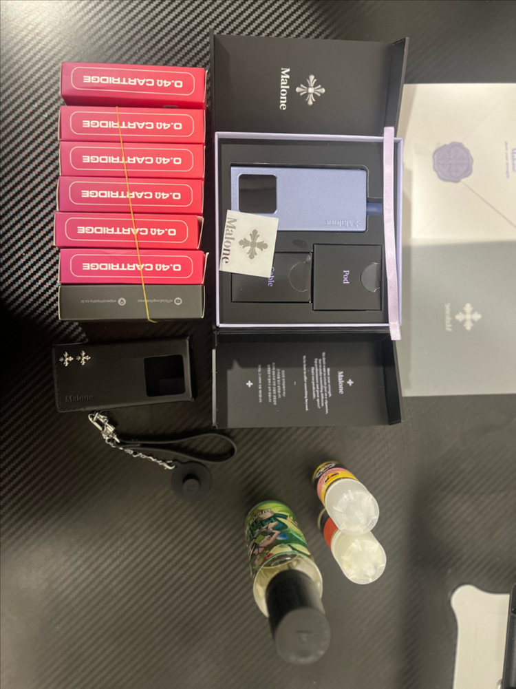 말론 라일락 에디션 + 말론 가죽 정품케이스 + 말론 파우치 + 팟 13개 +액상 3개 + 드립팁 1개 이미지