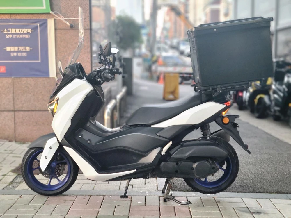 야마하 nmax125 25년식 4만키로 배달세팅 오토바이 이미지