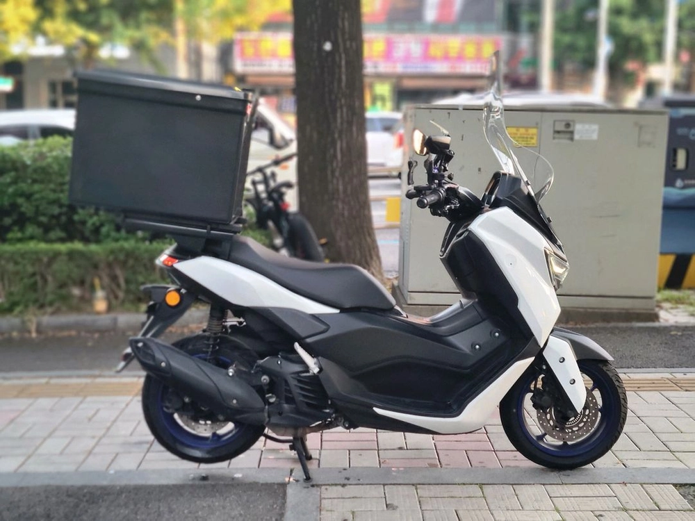 야마하 nmax125 25년식 4만키로 배달세팅 오토바이 이미지