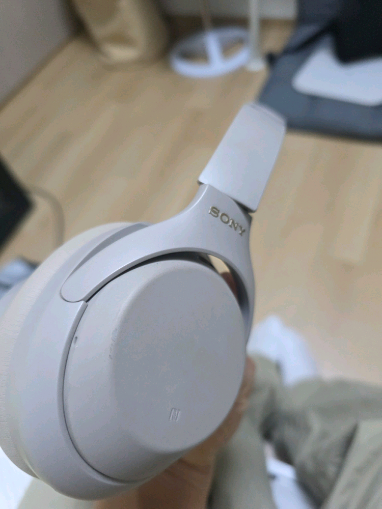 소니 wh-1000xm4 이미지
