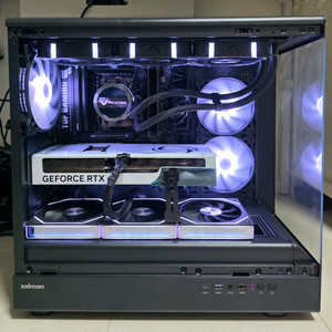 9800x3d , rtx 5070 게이밍 컴퓨터 팝니다 이미지