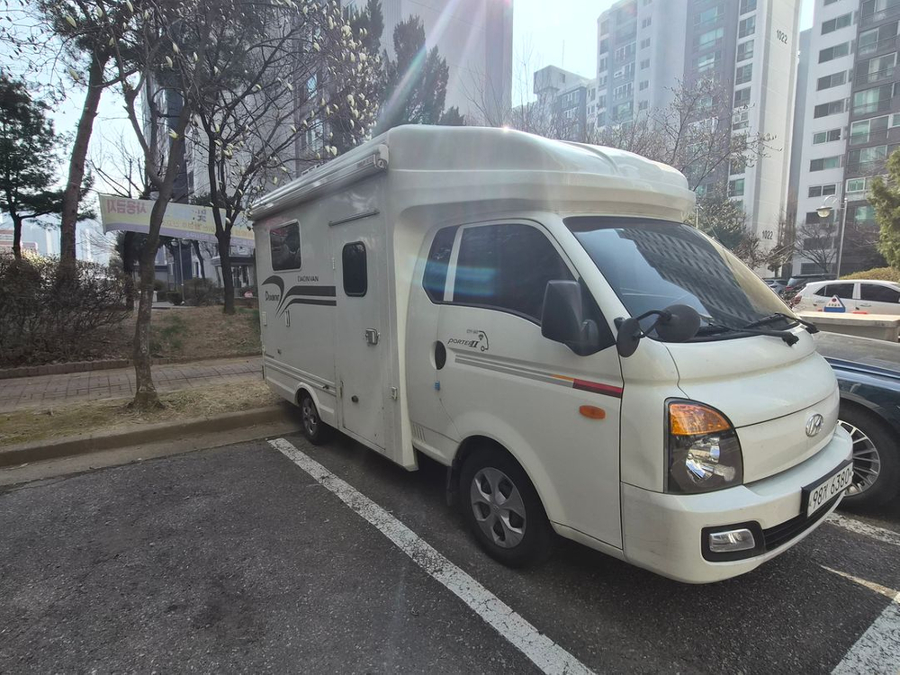 캠핑카 이미지