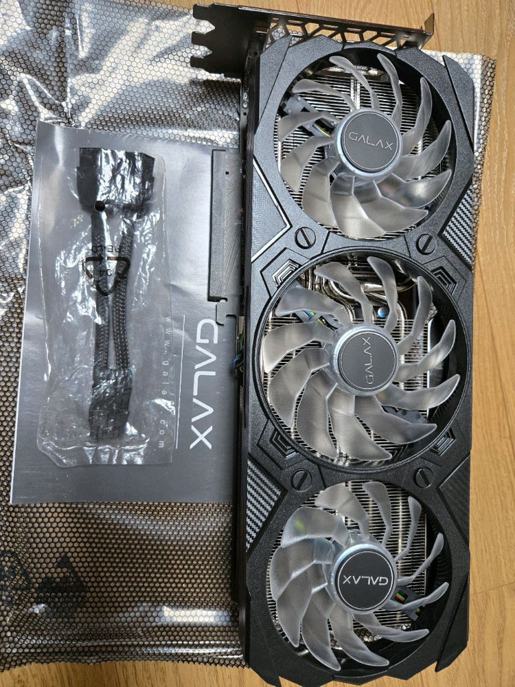 그래픽카드 4070 ti 슈퍼 (갤럭시 RTX4070ti super ex gamer) 이미지