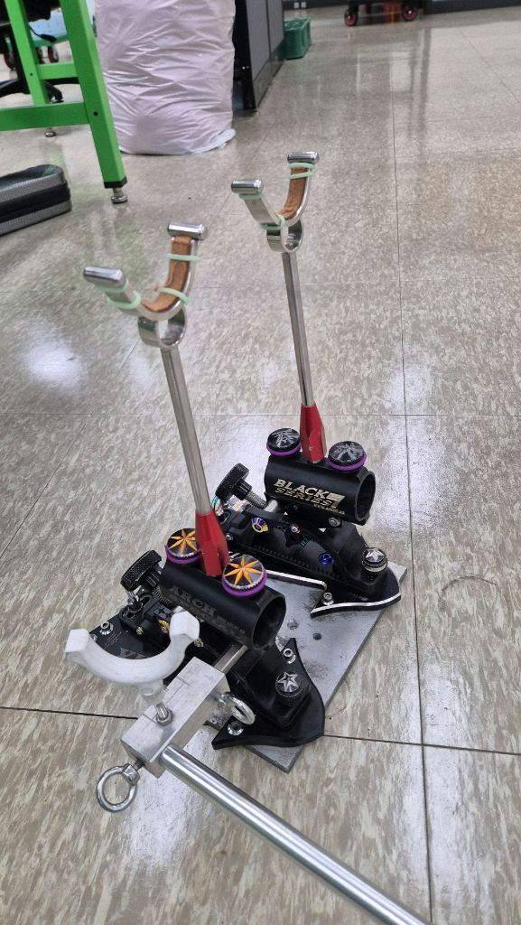 장대 낚시 오징어 받침틀 이미지