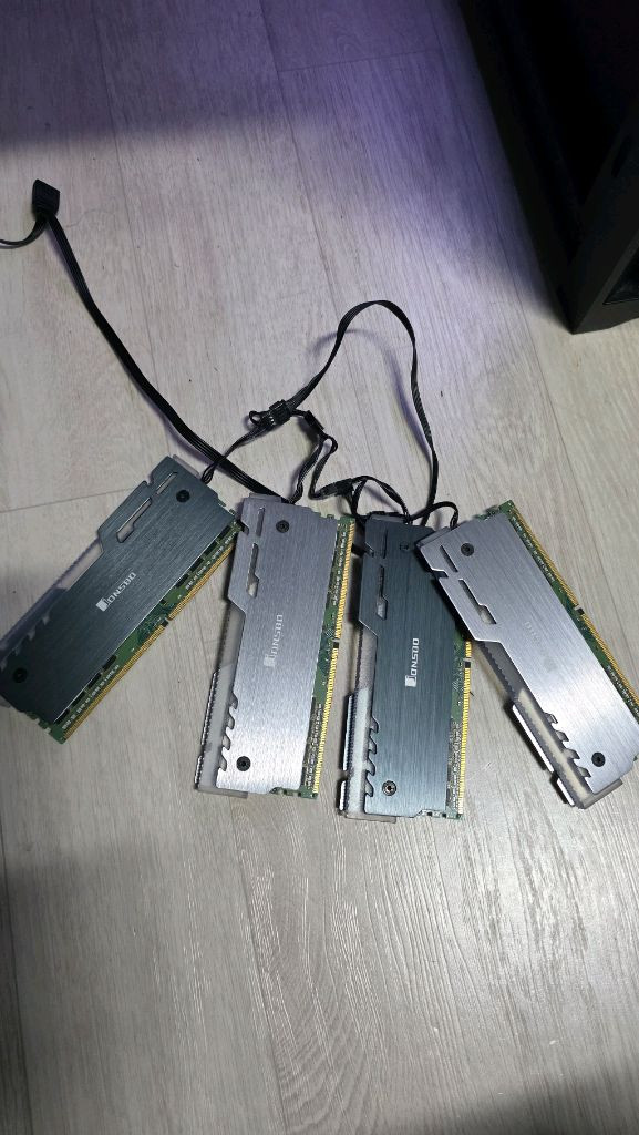 삼성DDR4 2666 8GB x 4개 존스보 방열판 nc3포함 이미지