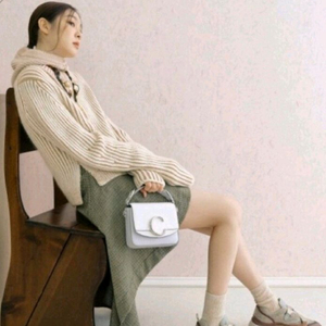 끌로에 소니 스이커즈 이미지