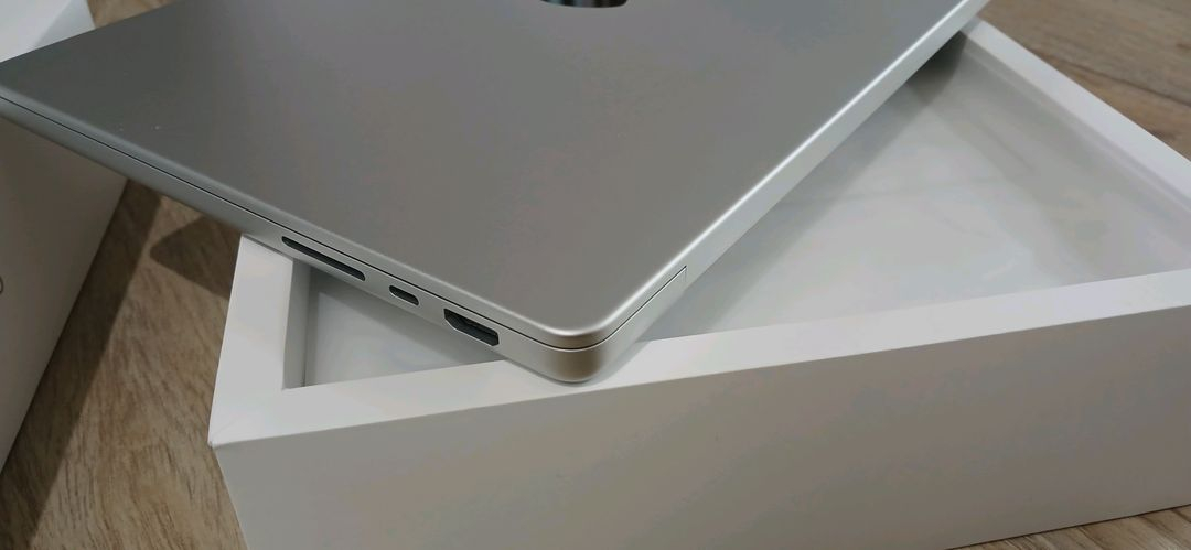맥북프로14 m5 24기가램 1tb 안전거래가능 이미지