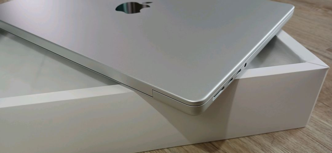 맥북프로14 m5 24기가램 1tb 안전거래가능 이미지