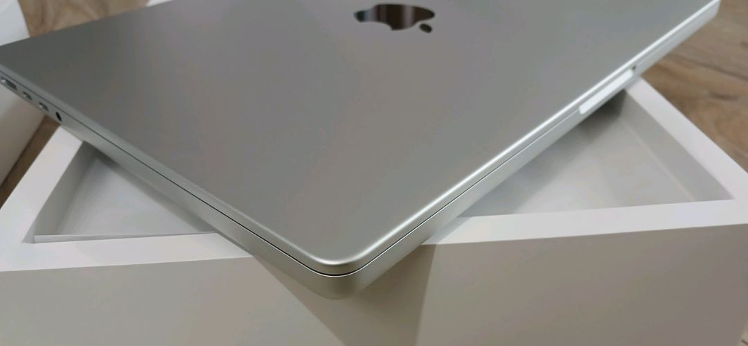 맥북프로14 m5 24기가램 1tb 안전거래가능 이미지