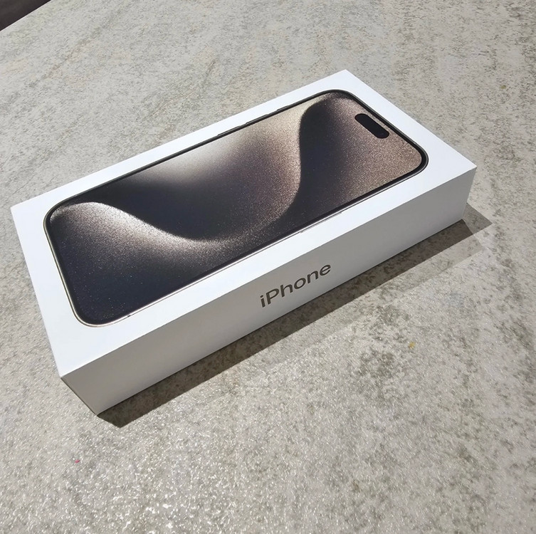 아이폰 15 프로 128GB 실버 이미지